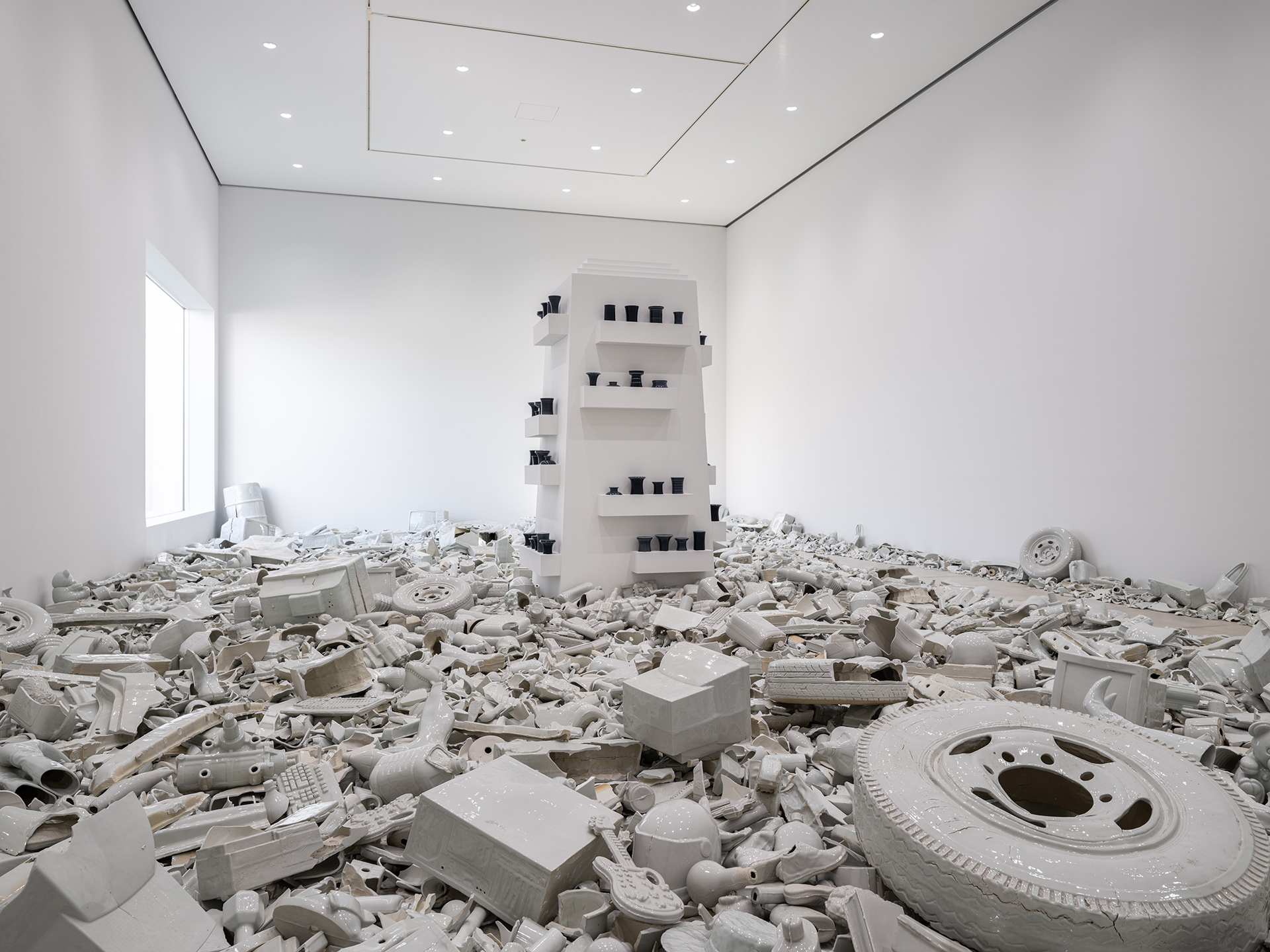 Liu Jianhua: Fluid voids, Towada Art Center, 2023
